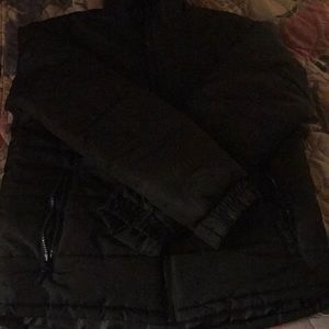 I’m selling a jacket you can where any where
